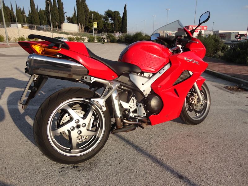 Honda vfr 800 abs