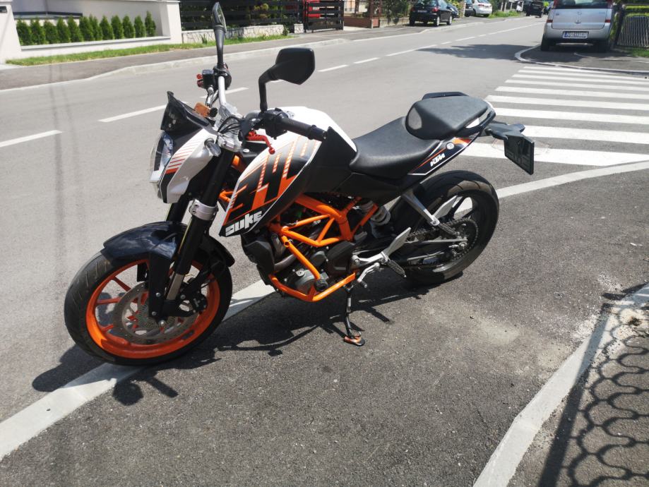 KTM duke 390 375 cm3, 2015 god.
