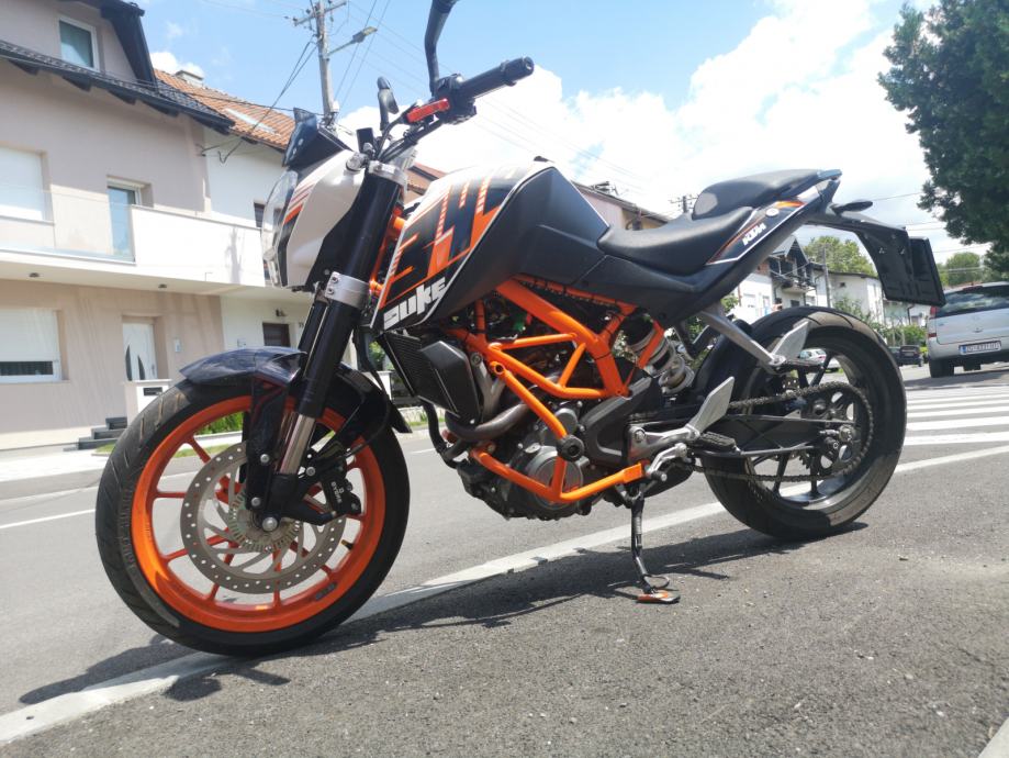 KTM duke 390 375 cm3, 2015 god.
