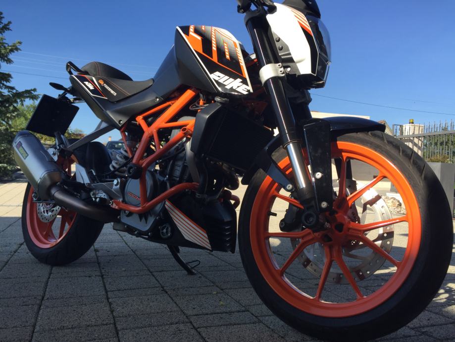 KTM DUKE 390 ABS Akrapović + KTM POWERPARTS, 2016 god.