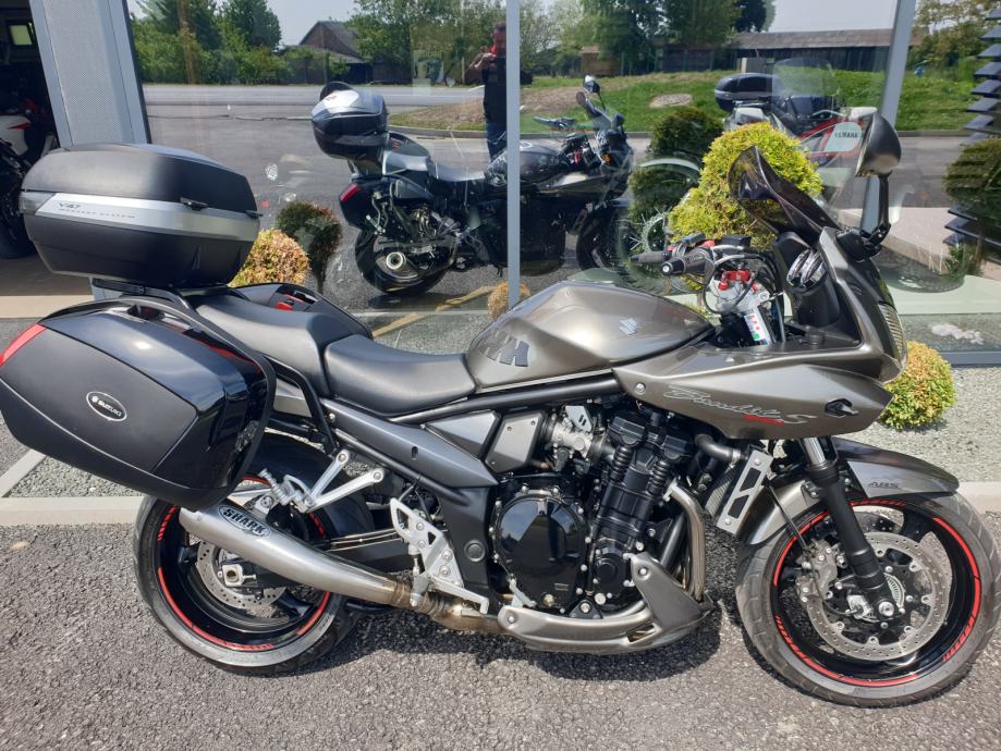 Suzuki GSF1250 SA Bandit L1 2011 Vorderbremszangenkolben