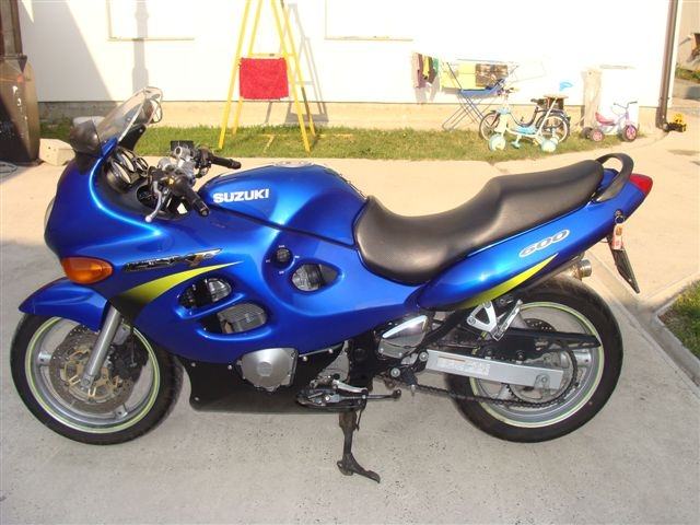 Suzuki gsx 600 f 599 cm3, 2001 god.