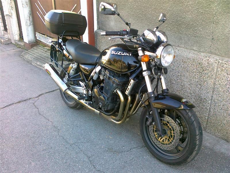 Suzuki inazuma 750