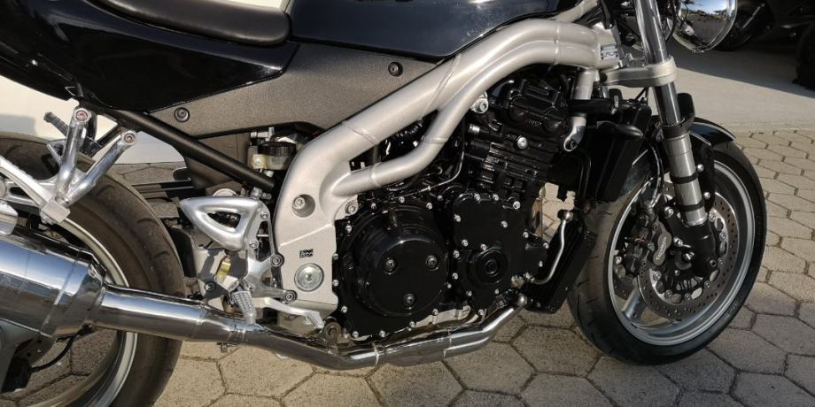 Triumph SPEED TRIPLE 955i 955 cm3, 2004 god.