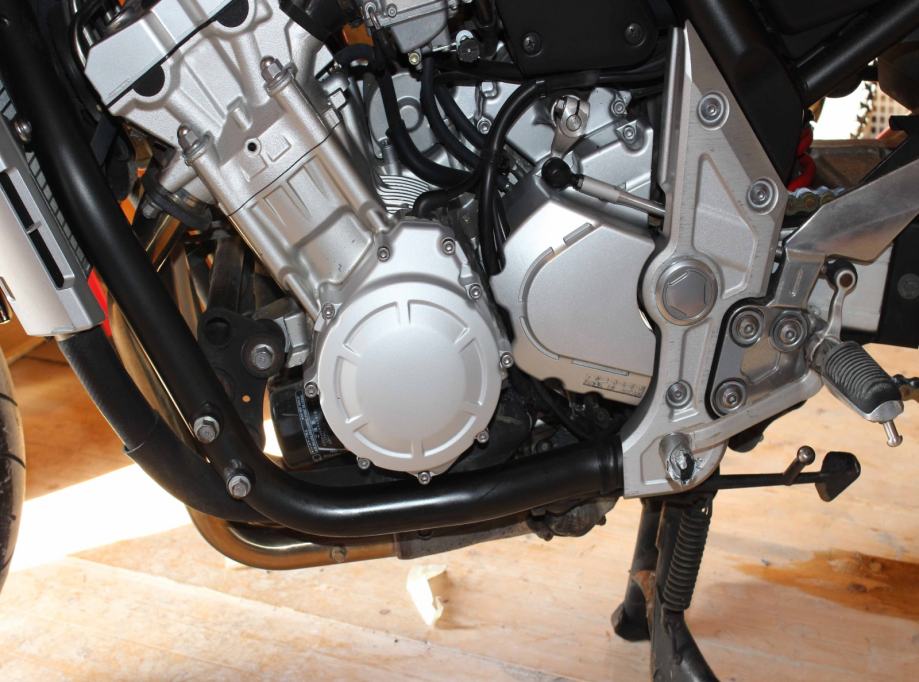 CR9EK - 4 ZÜNDKERZEN NGK YAMAHA FZ1 1000 2006 2007 2008