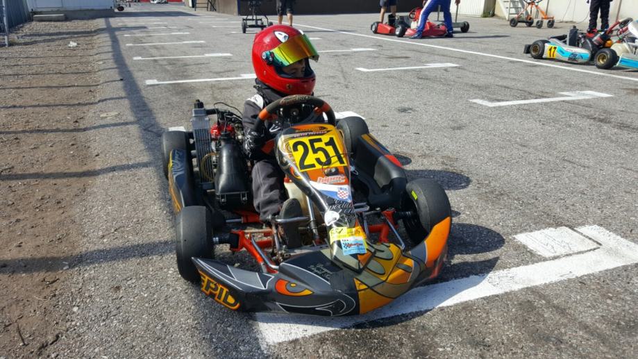 Karting Intrepid cub-2 sa mini 60 ili rotax micromax motorom 125 cm3, 2016 god.