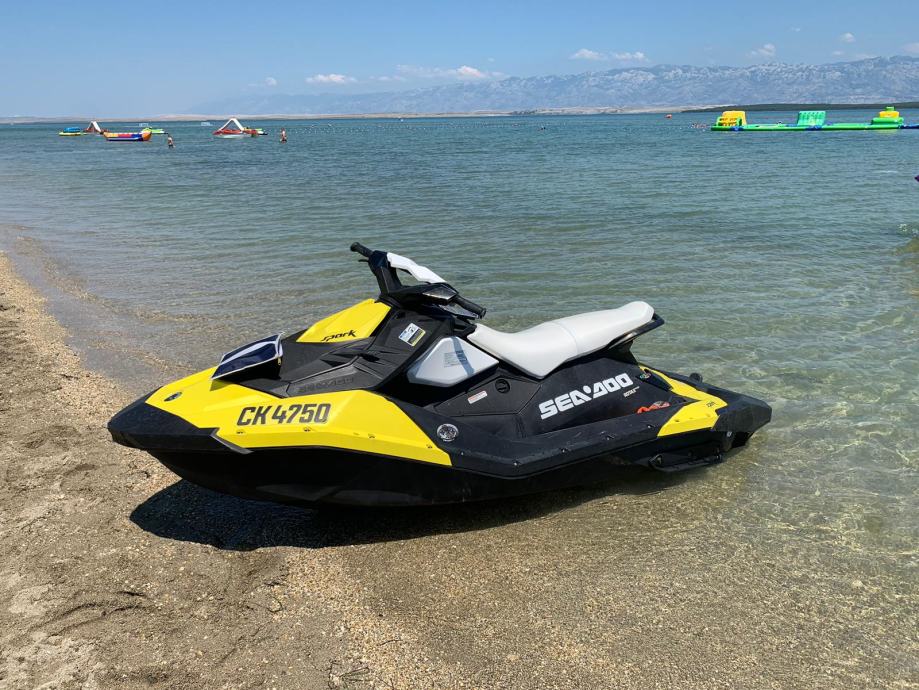 Rent a jet ski / dugoročni i kratkoročni najam / Seadoo 90 KS trosjed