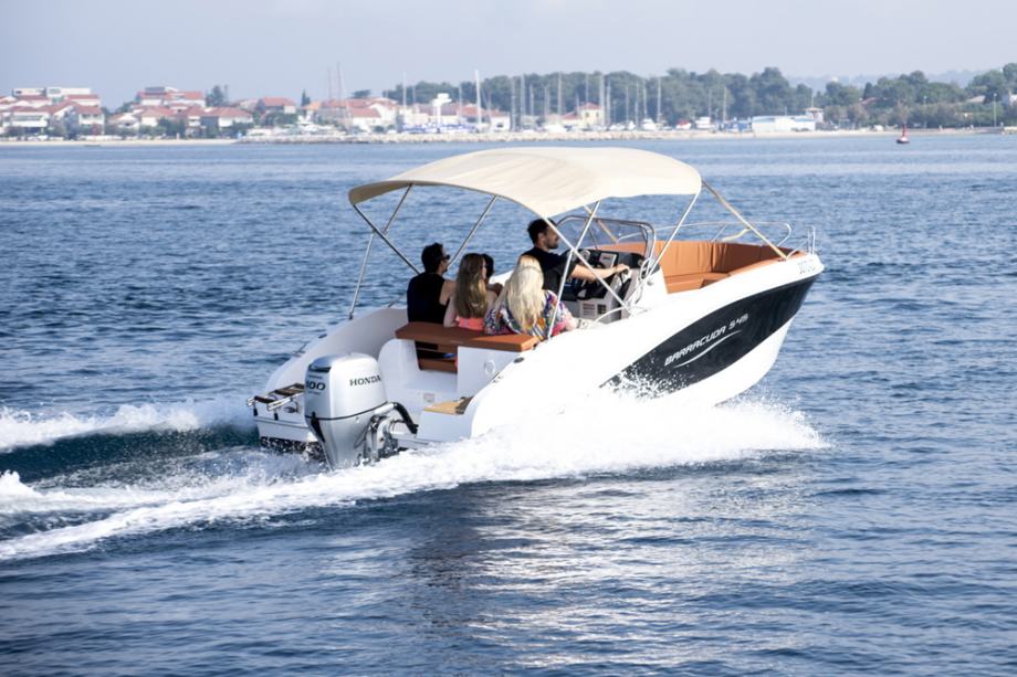 RENTABOAT Barracuda 545