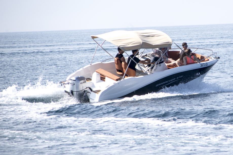 RENTABOAT Barracuda 545