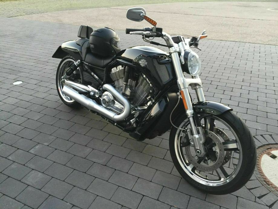 Harley Davidson V - Rod  Muscle 1247 cm3, 2015 god.