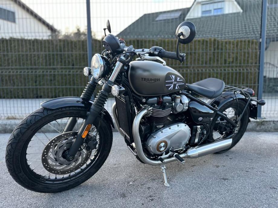 Triumph BONNEVILLE 1200 BOBBER OHLINS 1200 cm3, 2018 god.