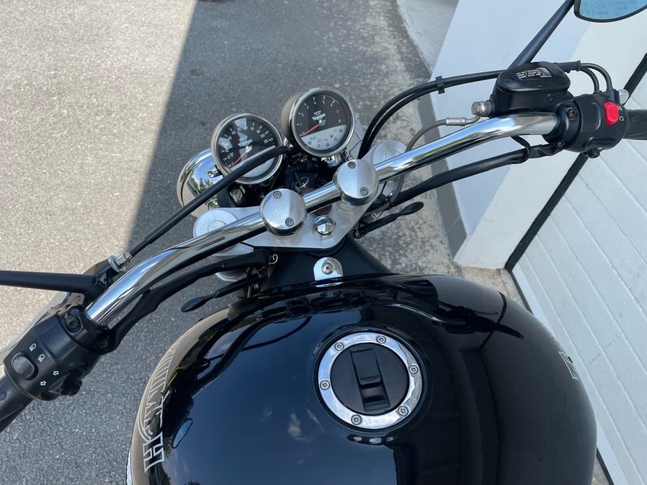 Radiateur Pour Triumph Rocket III 2300 (année 2005) - Pièce D'occasion, Bon état