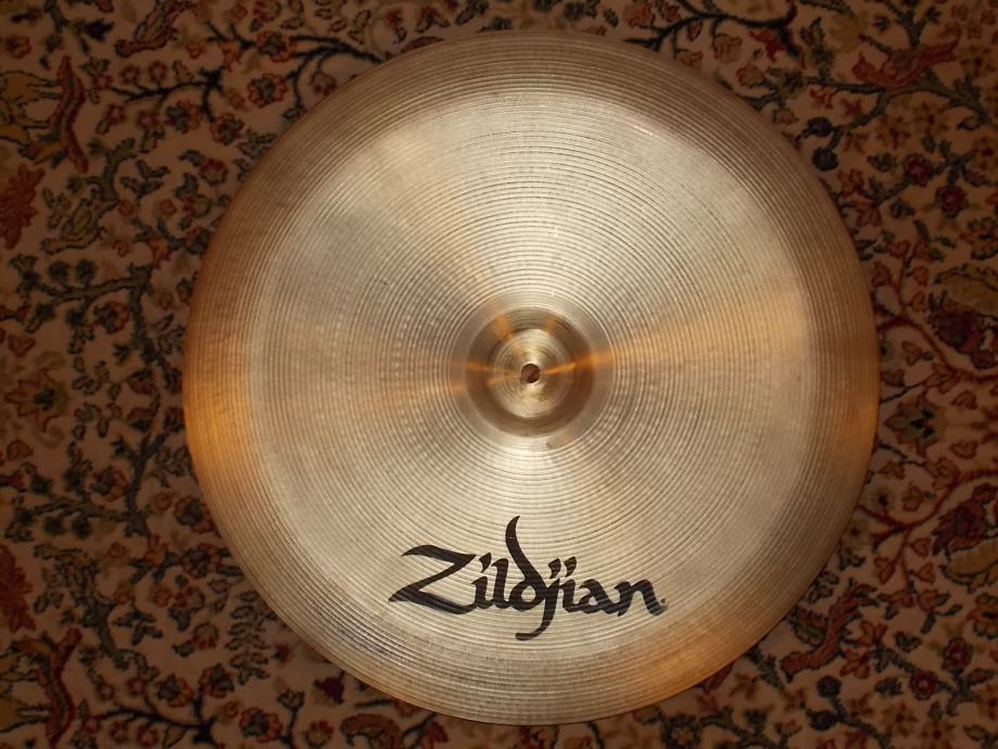 Zildjian Avedis 18 China low
