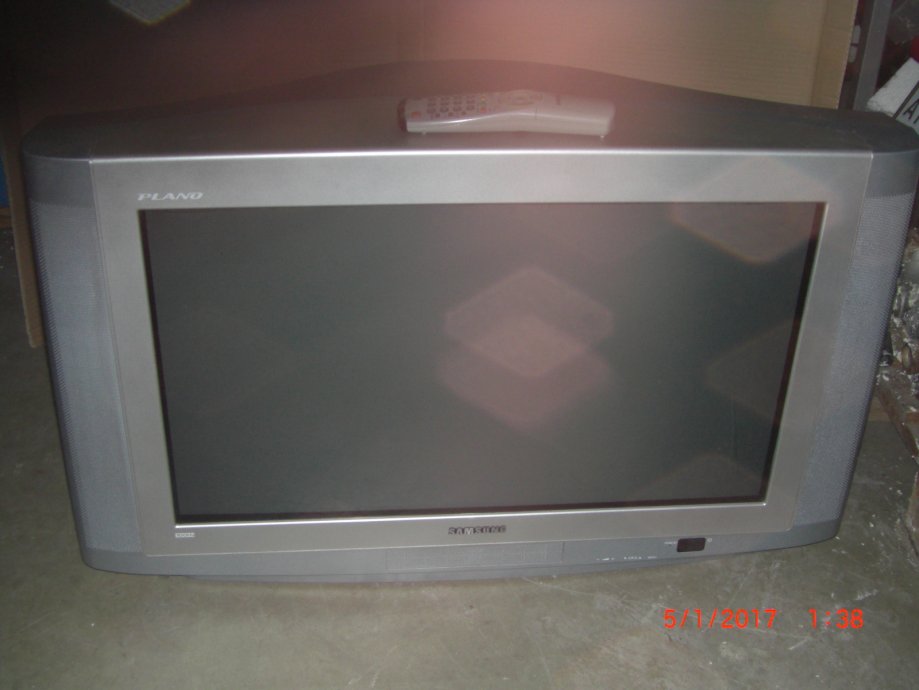 Samsung WS-32W8VHE TV 82cm CRT rabljeni televizor EU