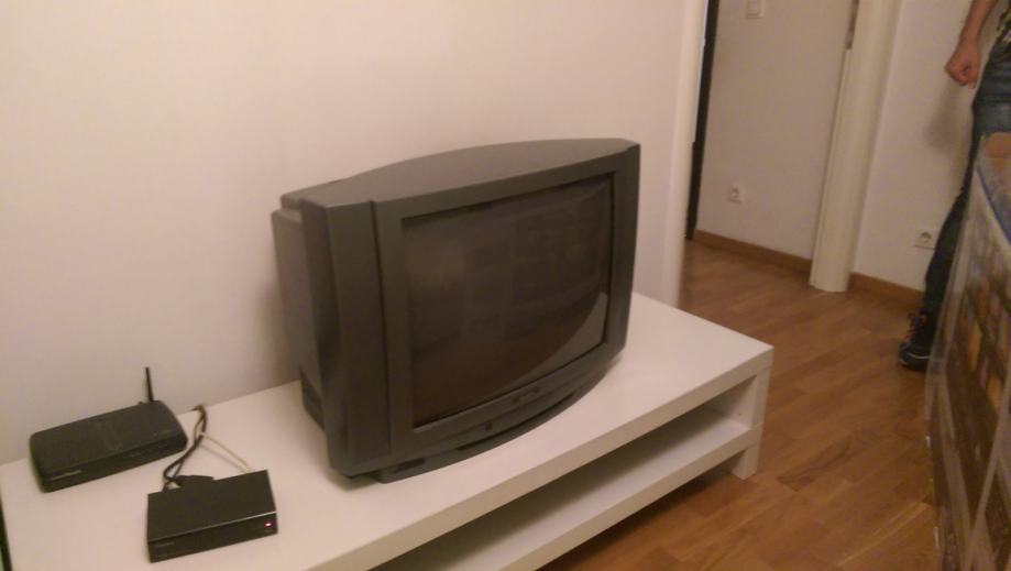 Quadro TV, 63 cm, u odličnom stanju, potpuno ispravan-povoljno 250 !!!