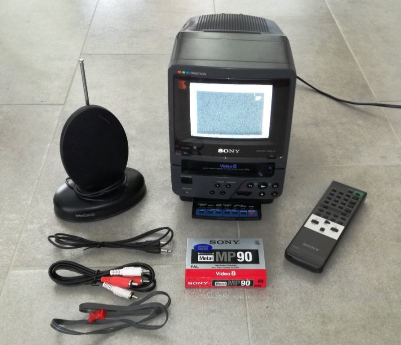 Sony Trinitron TV Video 8 COMBO