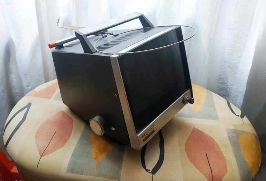 Sony vintage mini TV