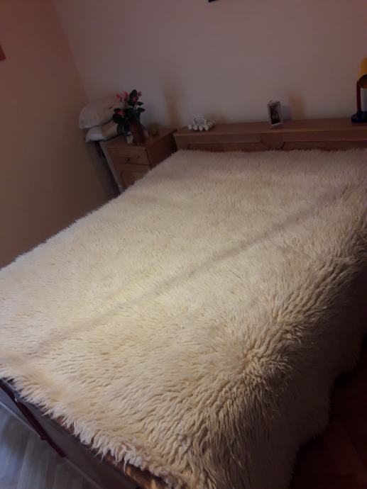 Novi Biljac kićeni (Lički) pokrivač za krevet