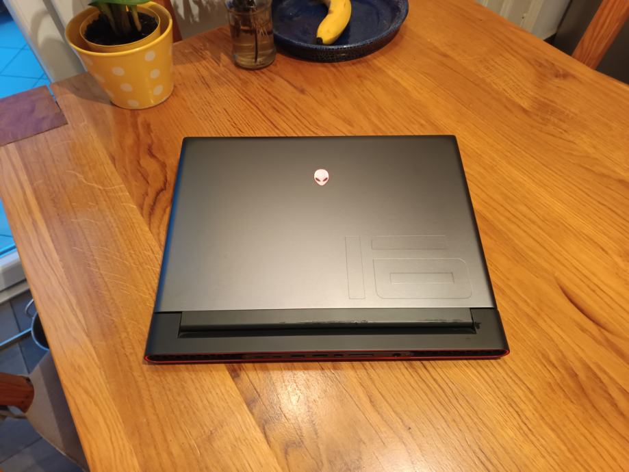 Dell Alienware m16 r1
