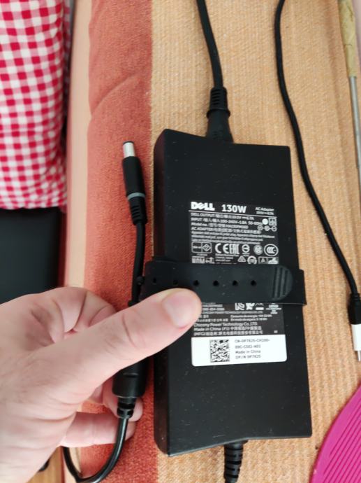 Dell G3 17 3779 laptop - i7 8750H, GTX 1050ti - 500GB nvme+500GB SATA