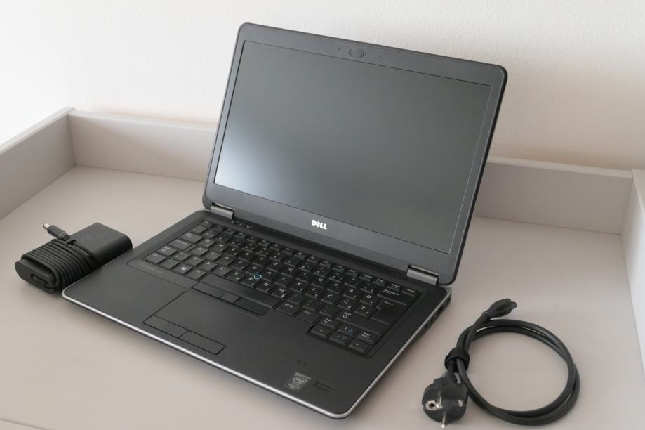 Cómo reemplazar una batería para Latitude E7440 | España Cómo reemplazar una batería para Latitude E7440 | España