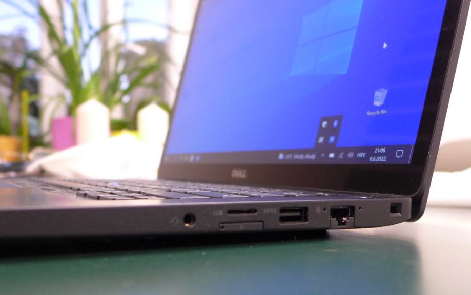 Dell Latitude E7480 14″ – I5-7300U, 16GB RAM, SSD 512GB, Windows 11 Pro, Ricondizionato - 3
