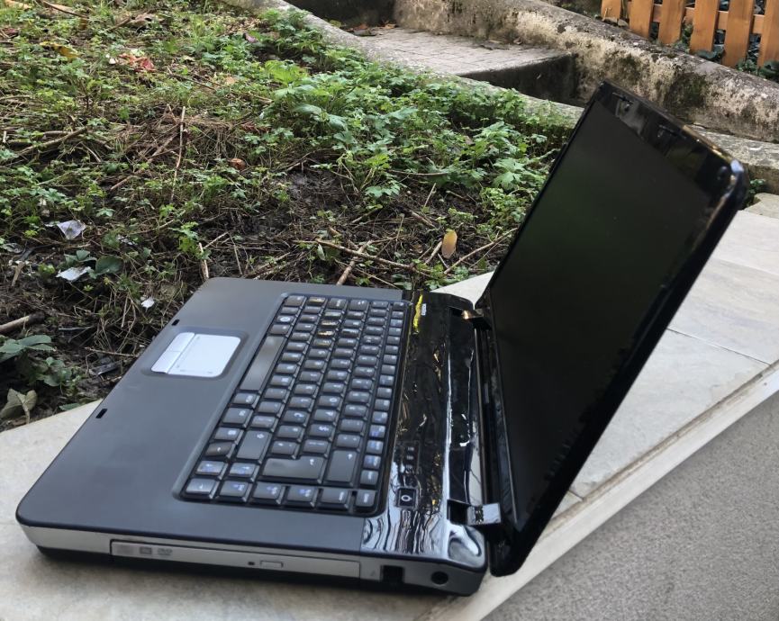 Dell Vostro 1015 15,6 led intel c2duo 2 ghz 2 gb ram 120 gb hdd win7