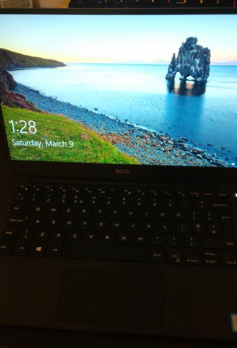 Dell XPS 13 9360 Laptop