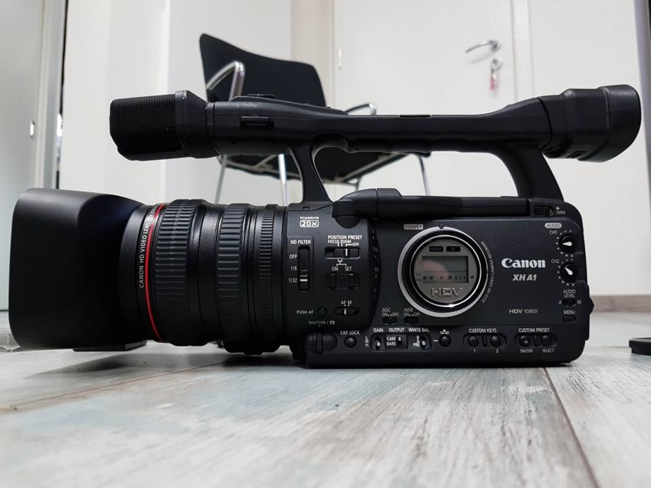 Canon XH A1 High Def HDV Camcorder + bag & accessories