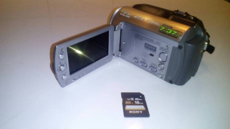 JVC Everio GZMG155E, 30GB HDD Camcorder + SD karticu HC1 16G