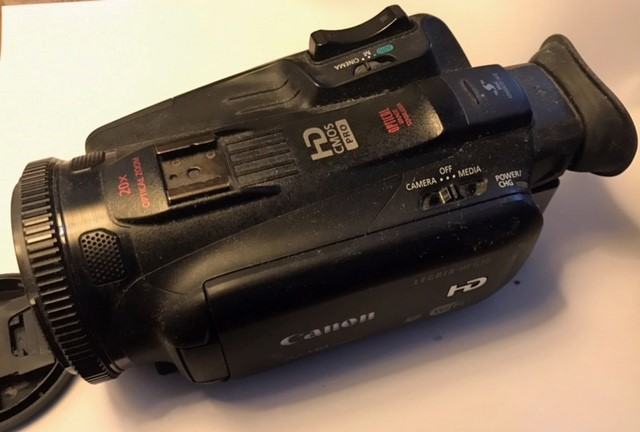 kamera Canon HF G30 s širokokutnim objektivom