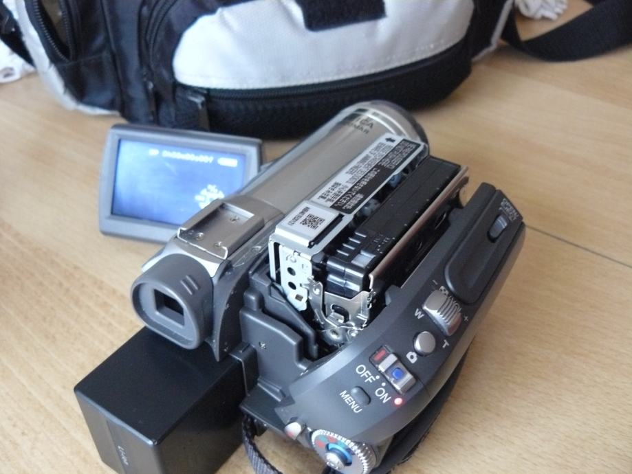 Panasonic NVGS320 videocamera