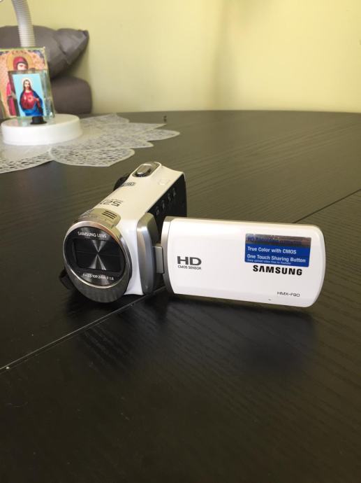 Prodajem kameru SAMSUNG HMX - F90