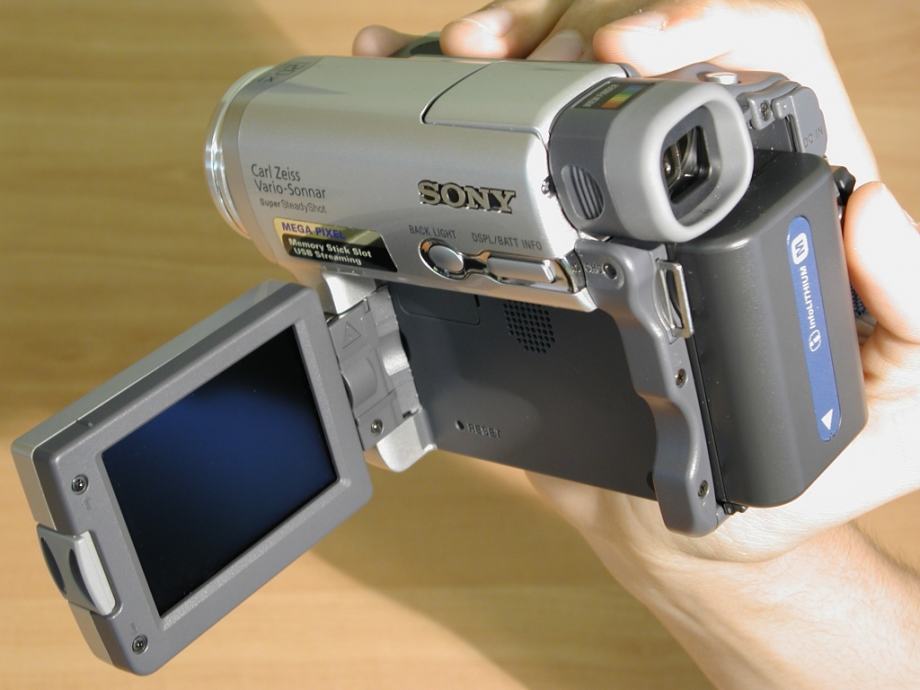 Купить видеокамера б. MINIDV Sony DCR-trv33e. Видеокамера MINIDV Sony DCR-trv33e. Видеокамера MINIDV кассетная Sony Handycam. Sony DCR-trv145e.