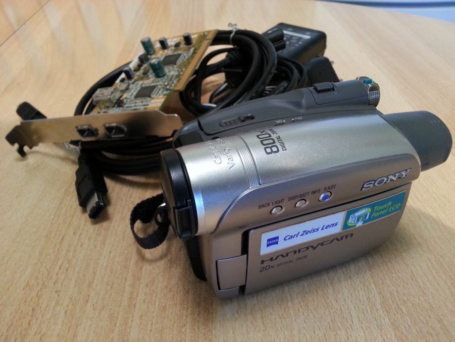 Sony Handycam DCRHC27+firewire