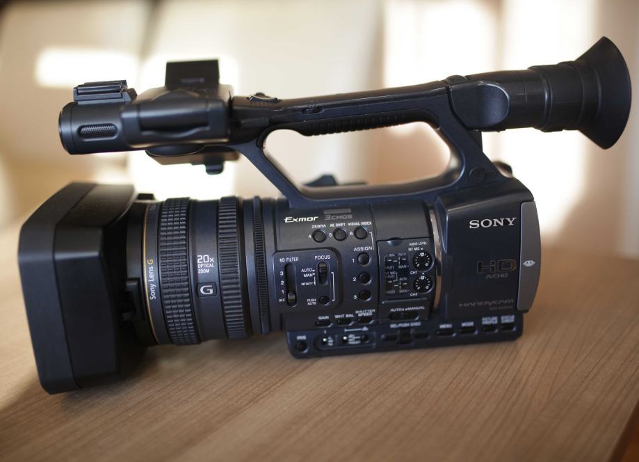 Sony kamera HDR AX 2000 FULL HD