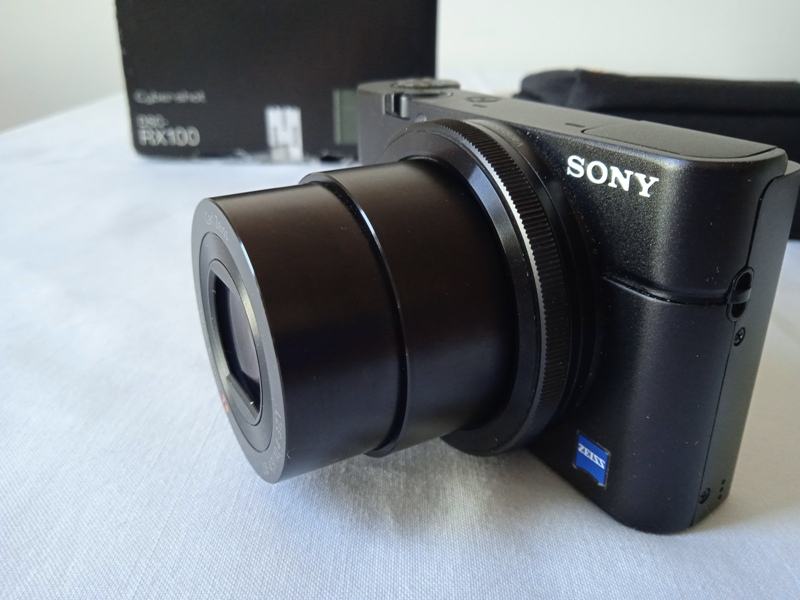 Foto aparat Sony RX100