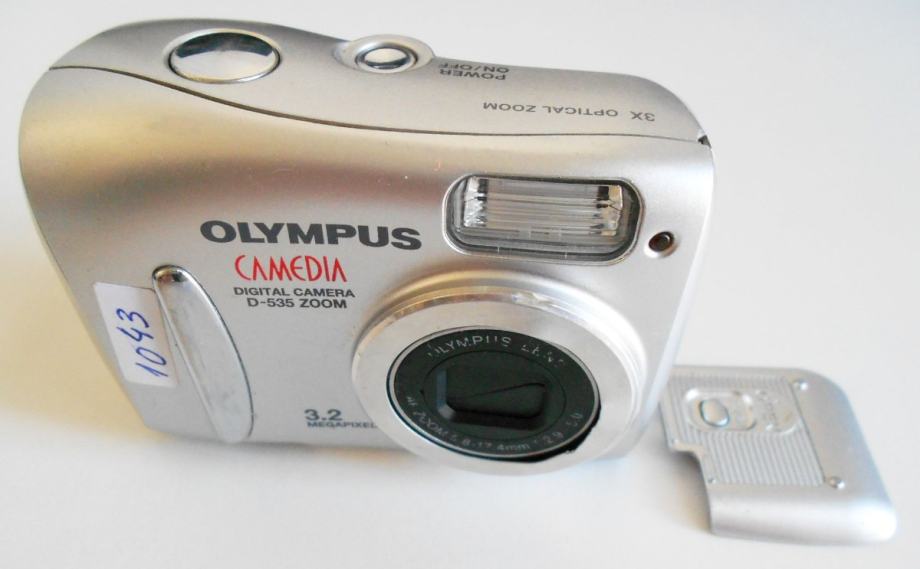 FOTOAPARAT OLIMPUS D 535 ZOOM