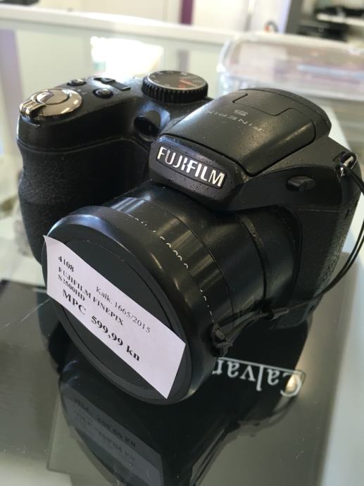 Fujifilm Finepix S2500HD