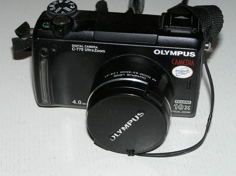 Olympus C-770UZ digitalni foto aparat