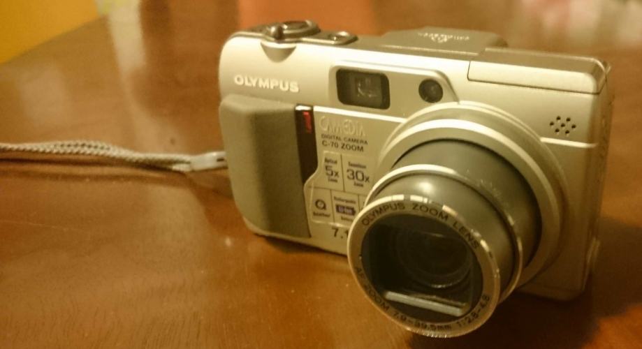 OLYMPUS CAMEDIA C70 ZOOM