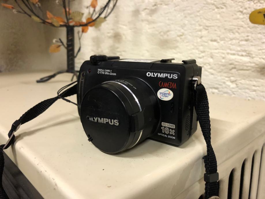 Olympus digitalni foto aparat model C 770 Ultra Zoom