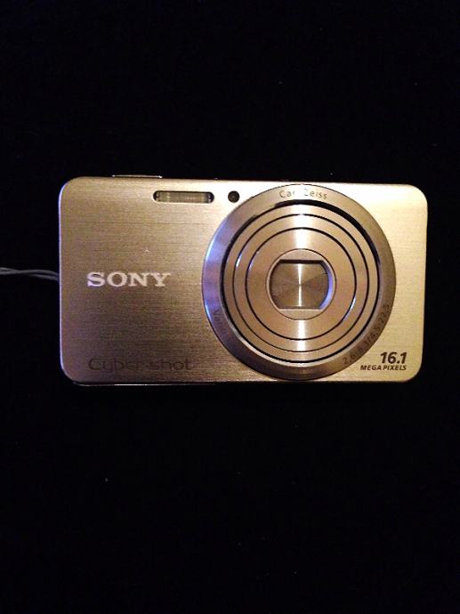 Sony digitalni fotoaparat