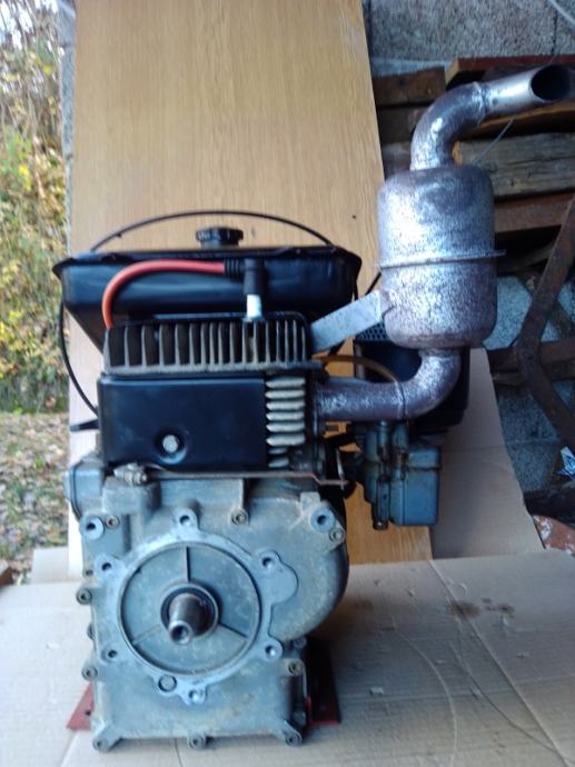 Motor DMB 300 za Hondu F600 ili Labin Mondial