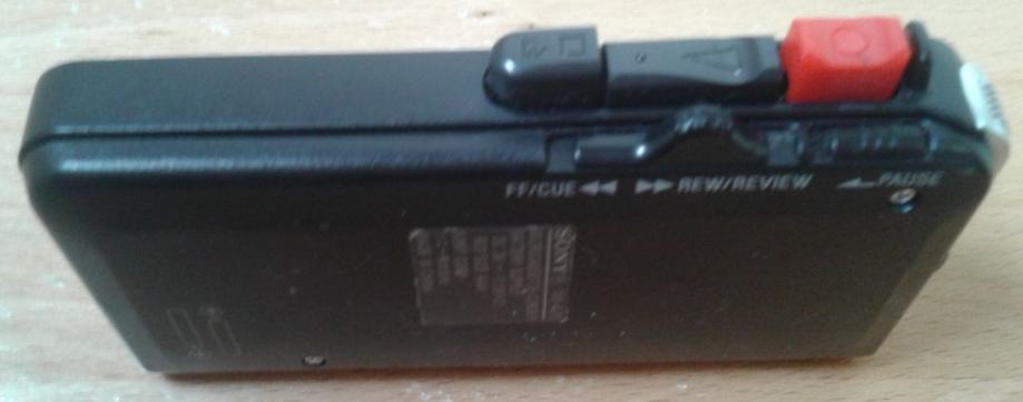 Antikvititet i rijedak diktafon Sony M-470