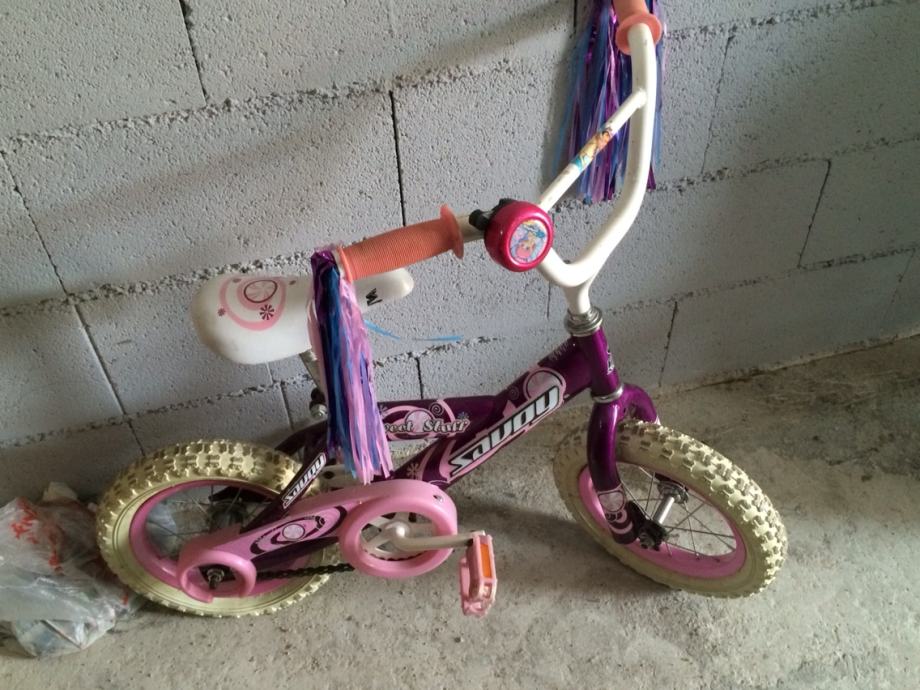 Prva bicika djecija mala - roza ljubicasta