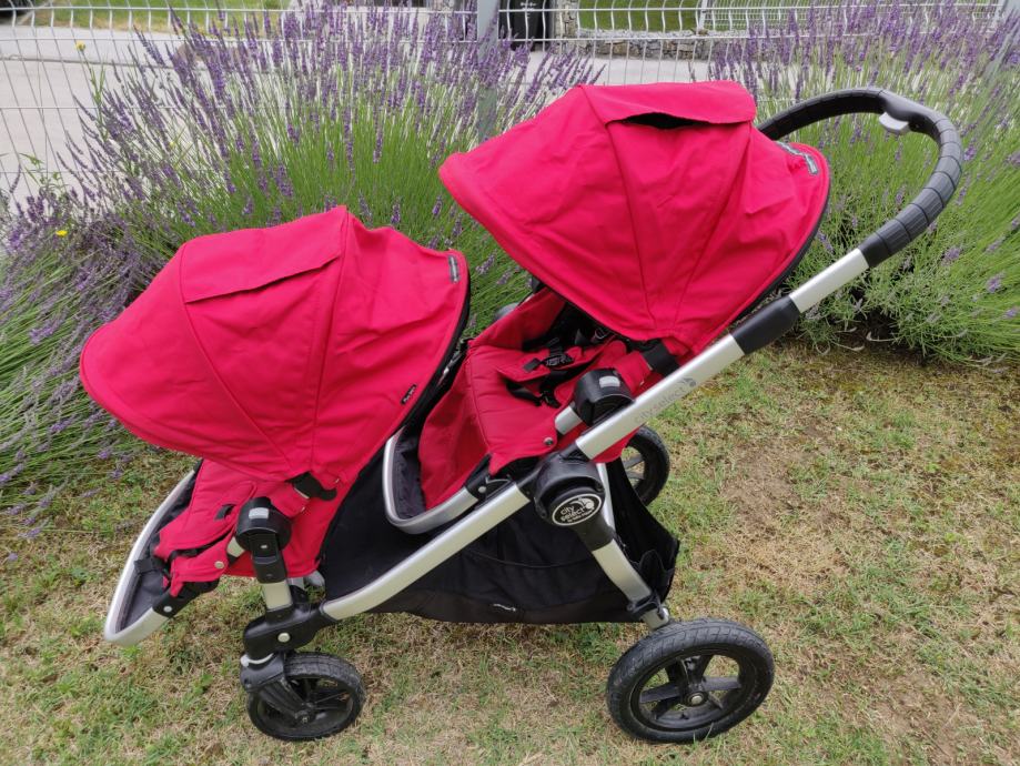 Vrhunska kolica za dvoje djece ili blizance