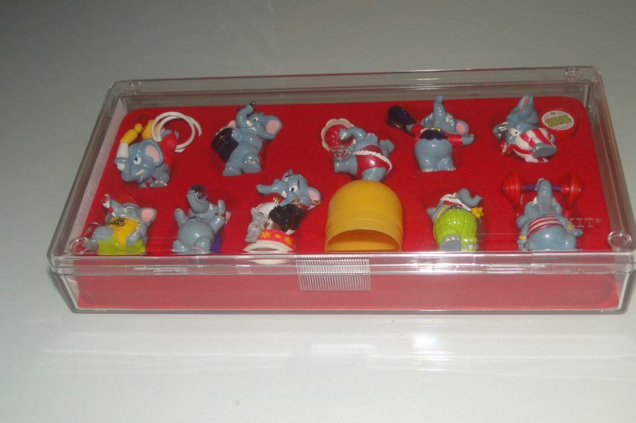 KINDER FERRERO SURPRISE Série Complète Elefantao Fanten +Carte + Box