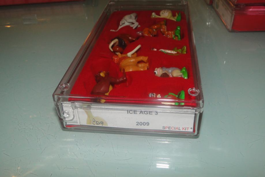 Kinder Surprise Ice Age 3 D 2009