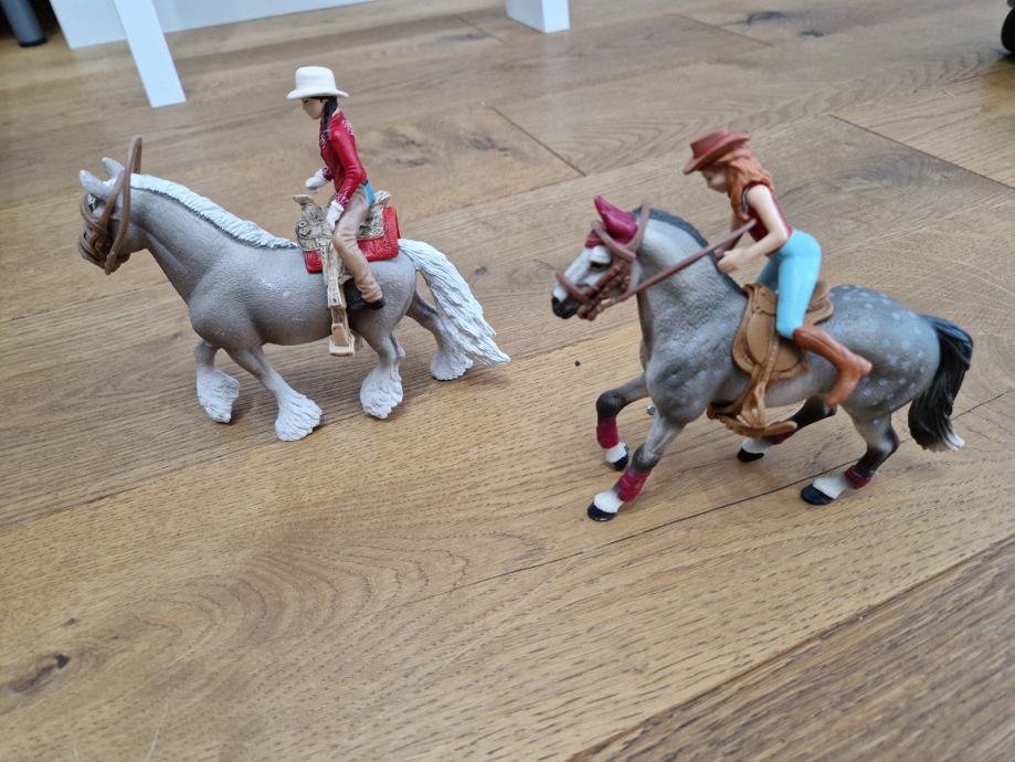 Schleich ranch, kuca, terenac, koral, konji...
